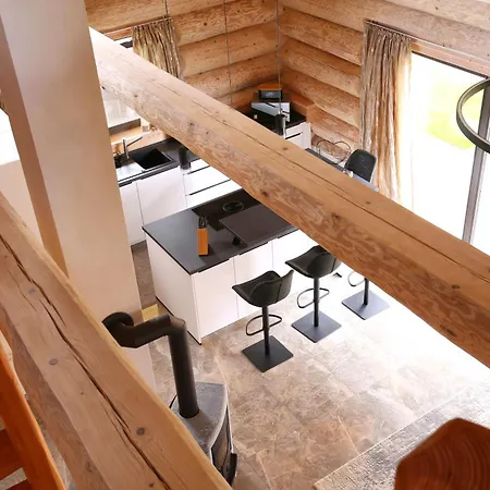 In Mit Terrasse Und Grill