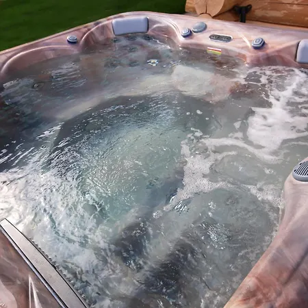 In Mit Terrasse Und Grill Дом отдыха *